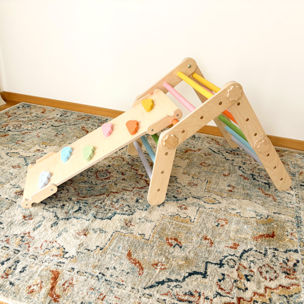 Transformējamais trijstūris ar slidkalniņu 