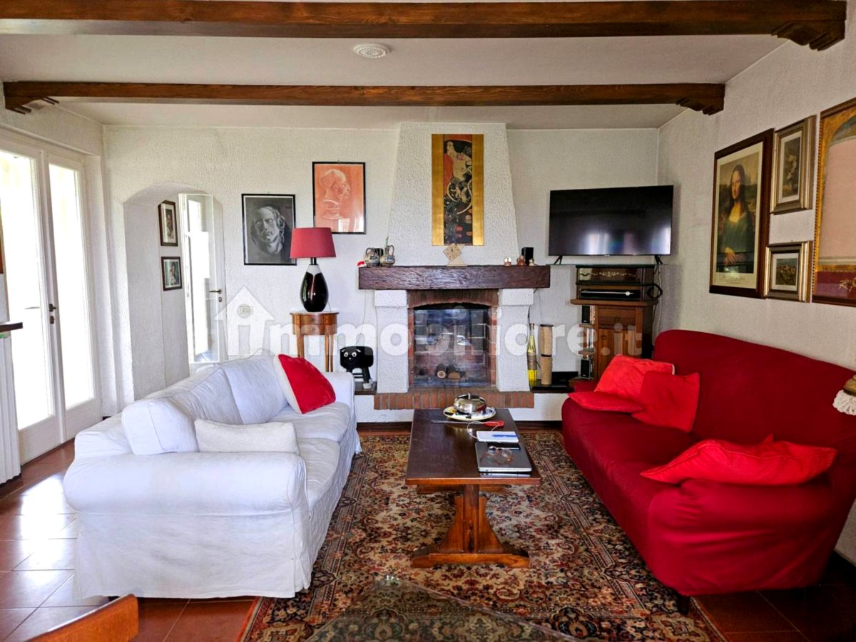 Māja ITĀLIJĀ, PIEMONTĒ