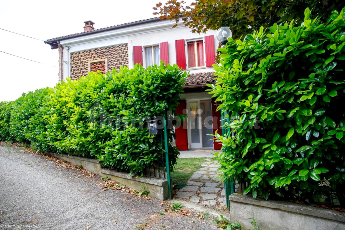 Māja ITĀLIJĀ, PIEMONTĒ