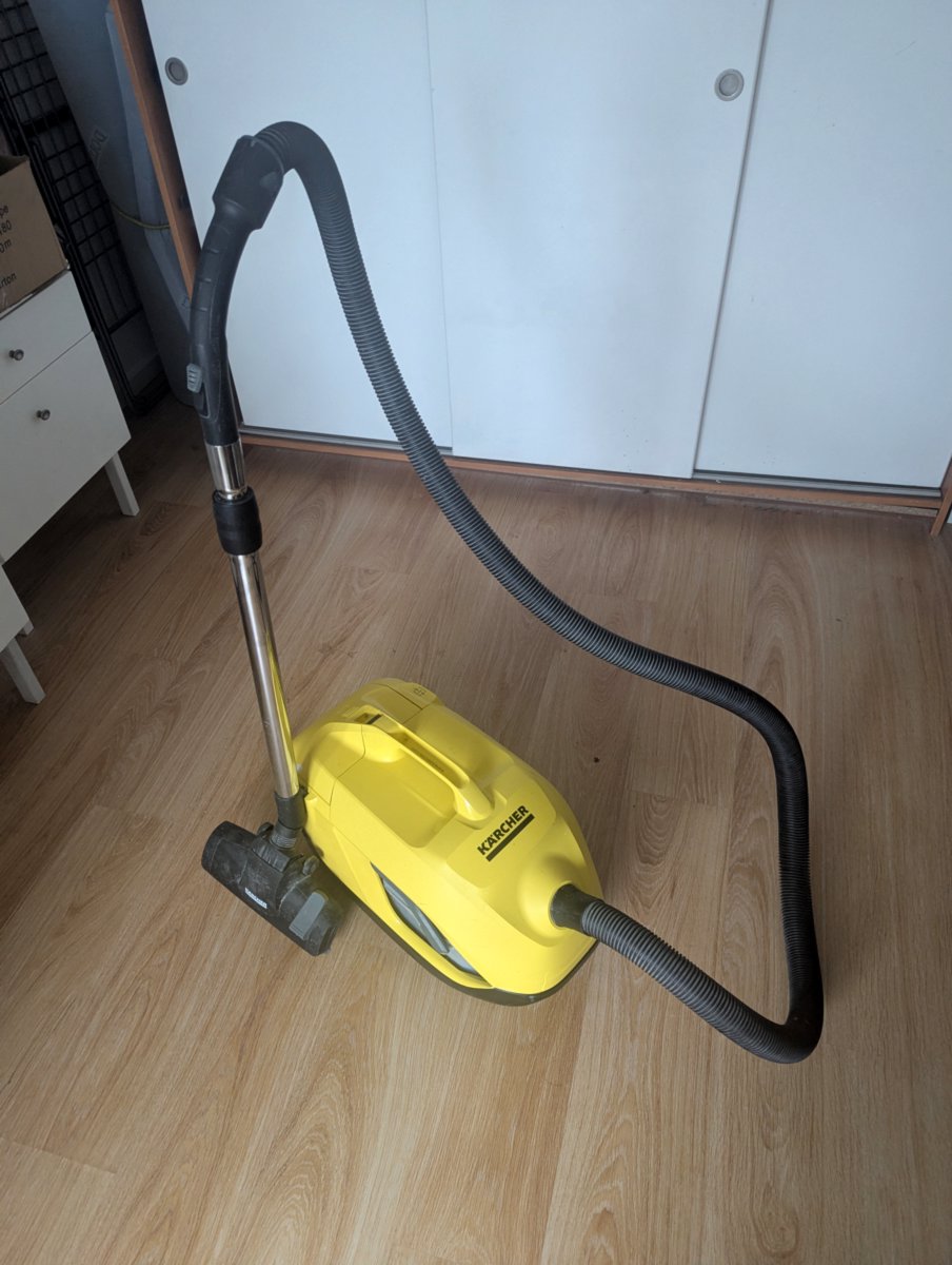 Karcher DS 6 putekļusūcējs
