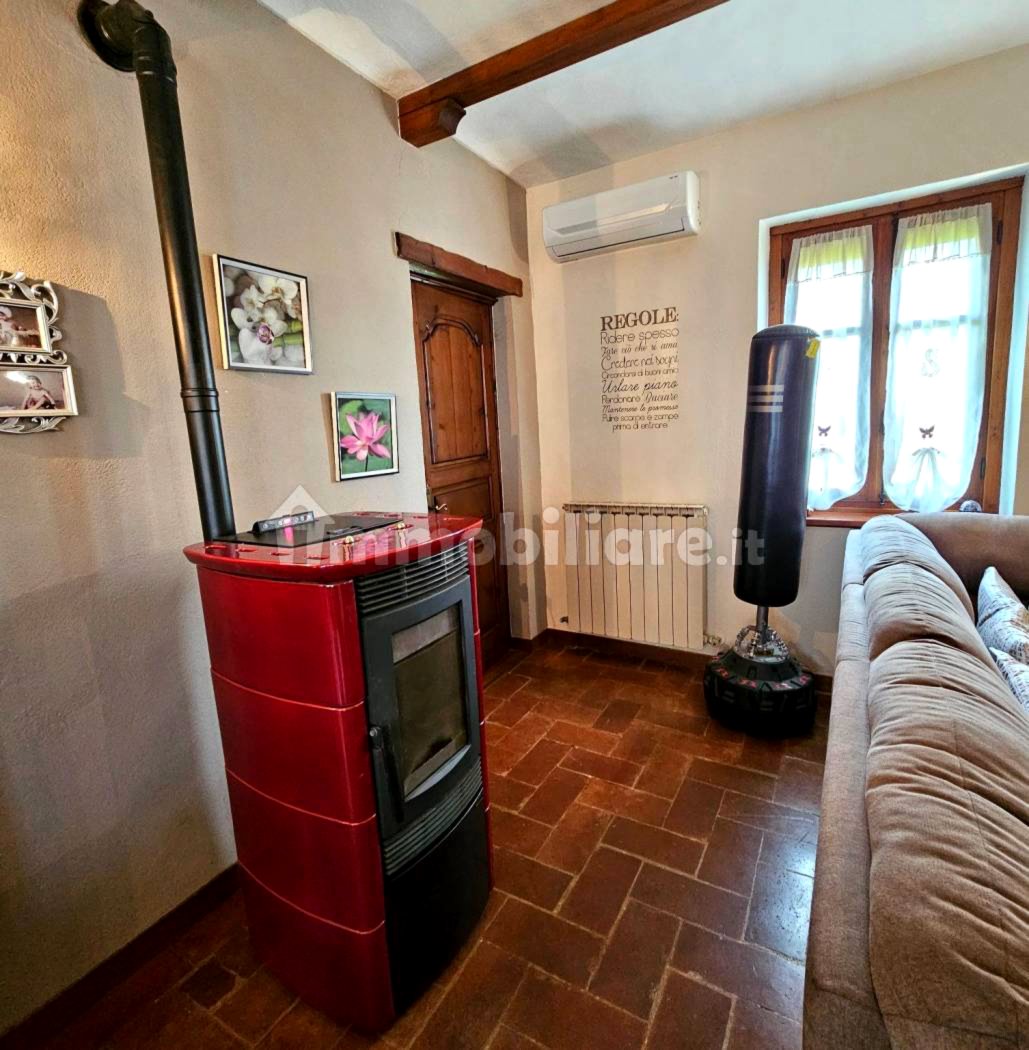 Māja Ziemeļitālijā ar plašu dārzu tikai 140 000 €