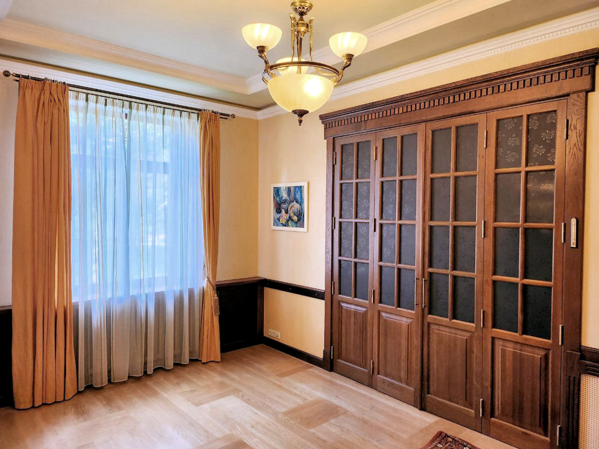 savrupmāja Mežaparkā / villa in Mežaparks