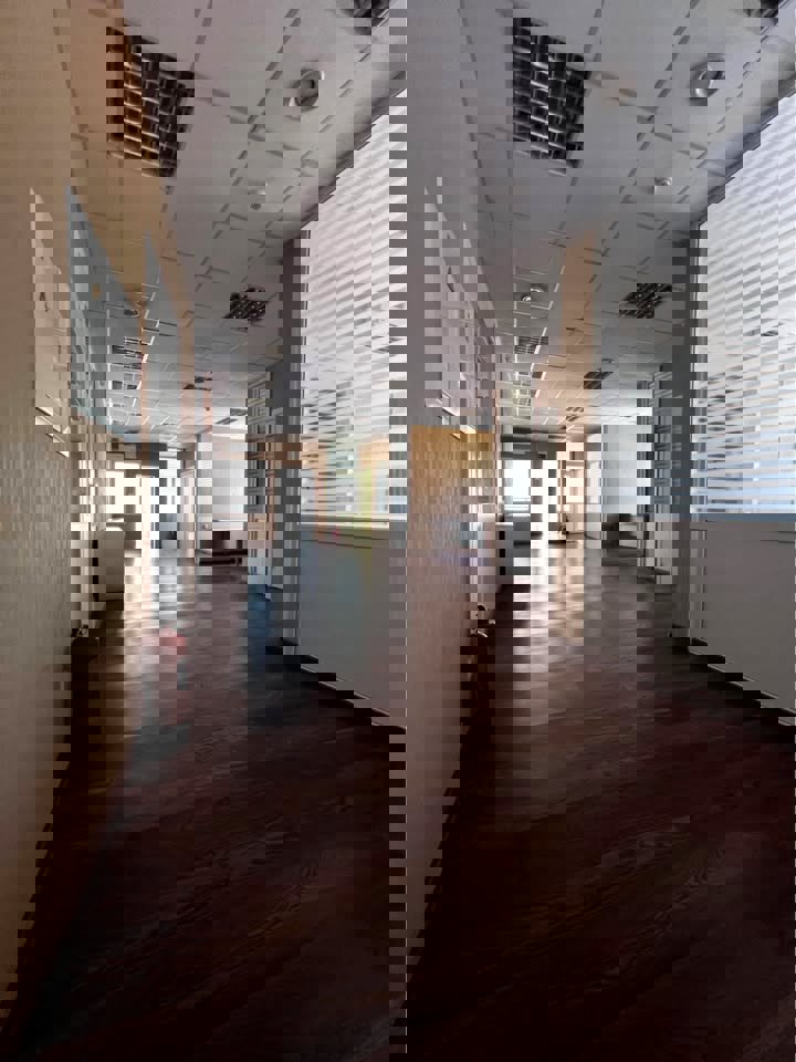 Izīrē komerctelpas Ganību dambī 7a