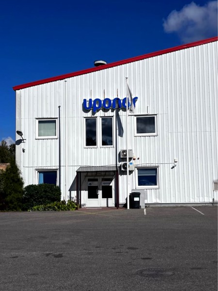 Izīrē komerctelpas Ganību dambī 7a