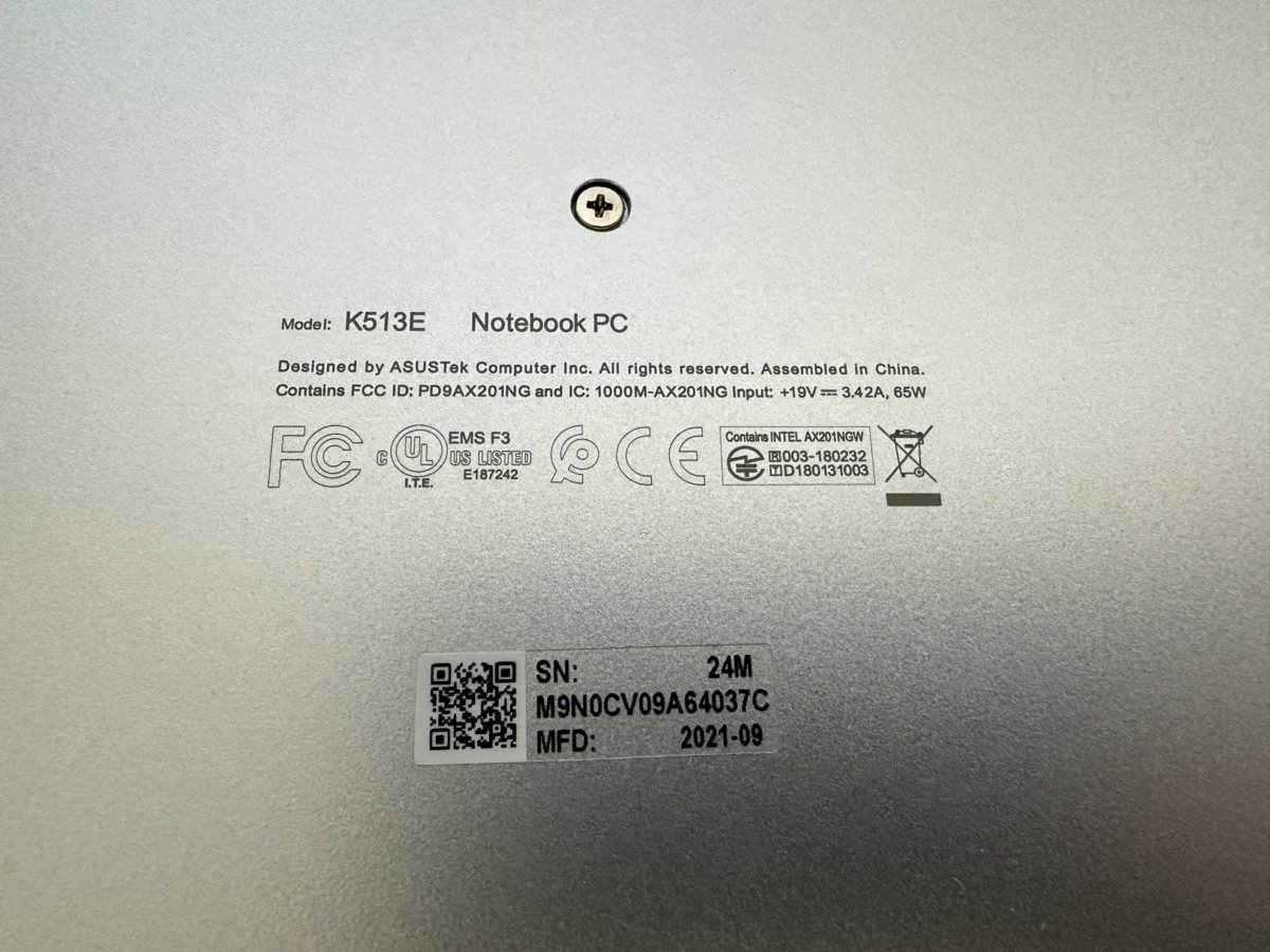 Lietots. Asus Vivobook K513EA. 2.5 Tb, Oled 15.6", Intel i5, Harman/kardon.