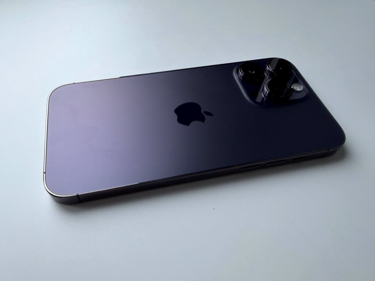 iPhone 14 Pro Max 256 GB perfektā stāvoklī. Akumulators 87%.