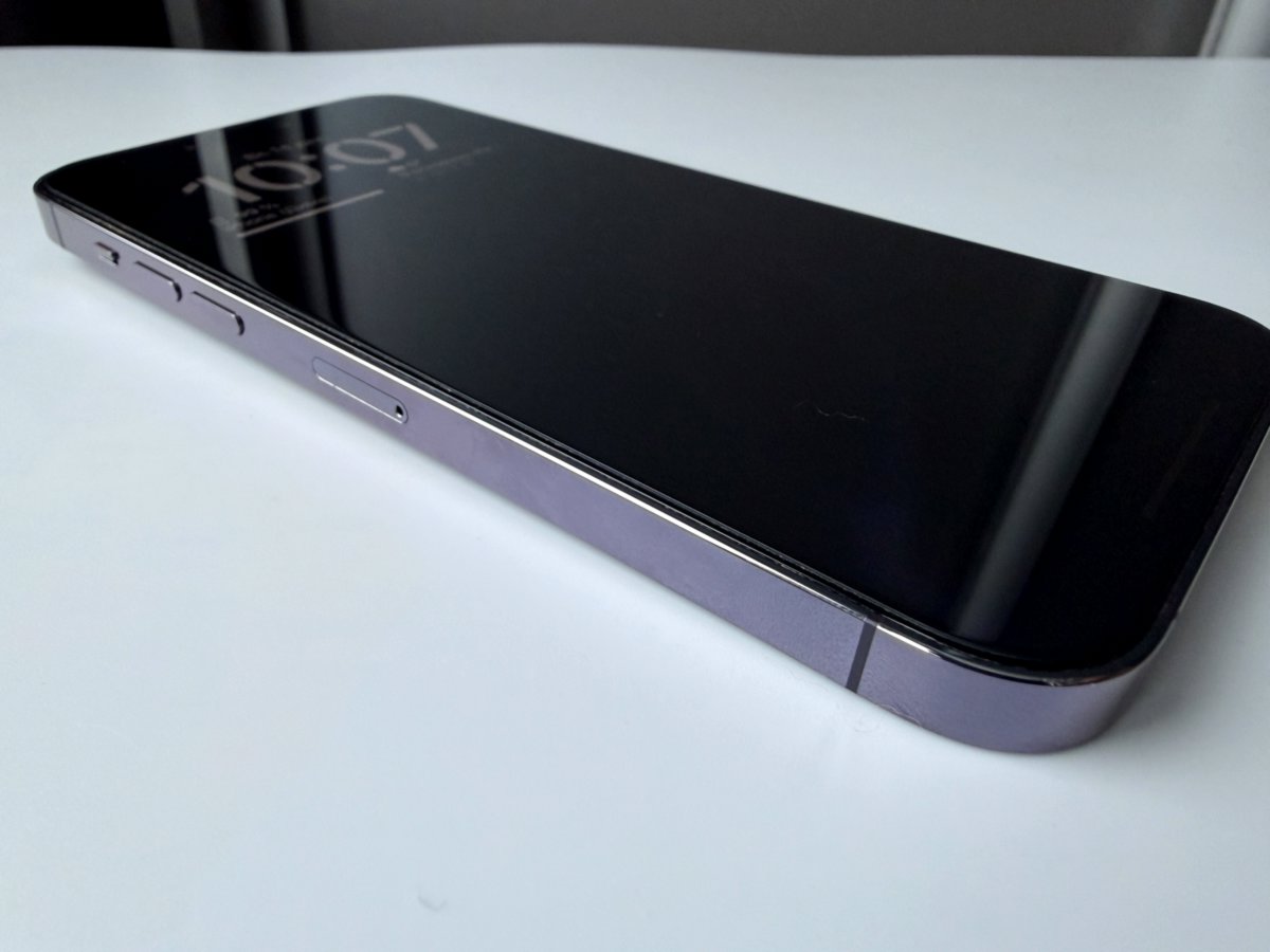 iPhone 14 Pro Max 256 GB perfektā stāvoklī. Akumulators 87%.