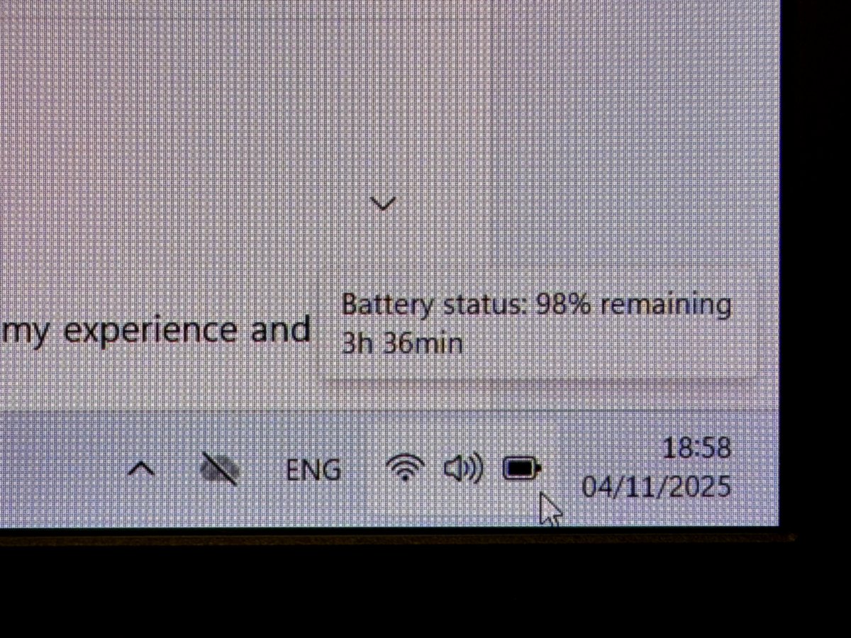 Asus Vivobook K513EA. 2.5 Tb, Oled 15.6", Intel i5, Harman/kardon.\