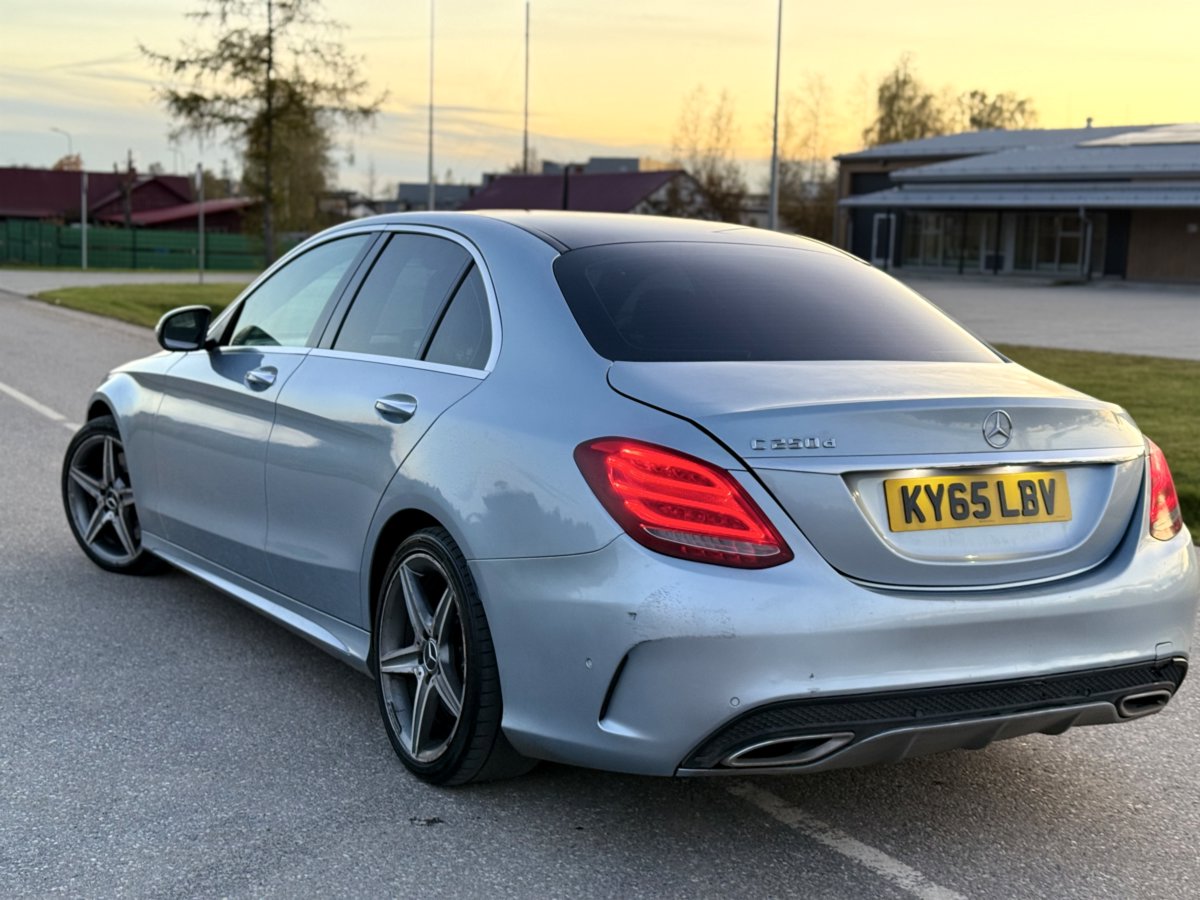Mercedes Benz 