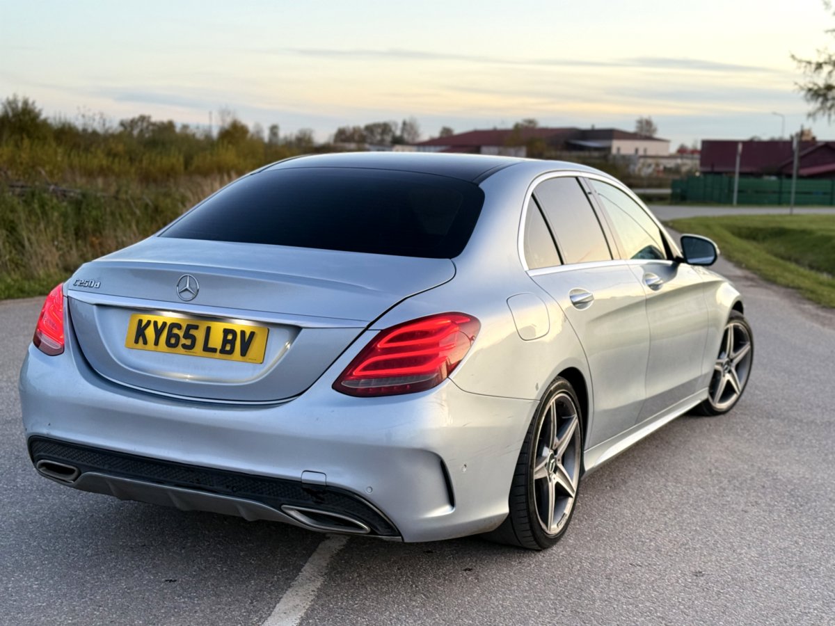 Mercedes Benz 
