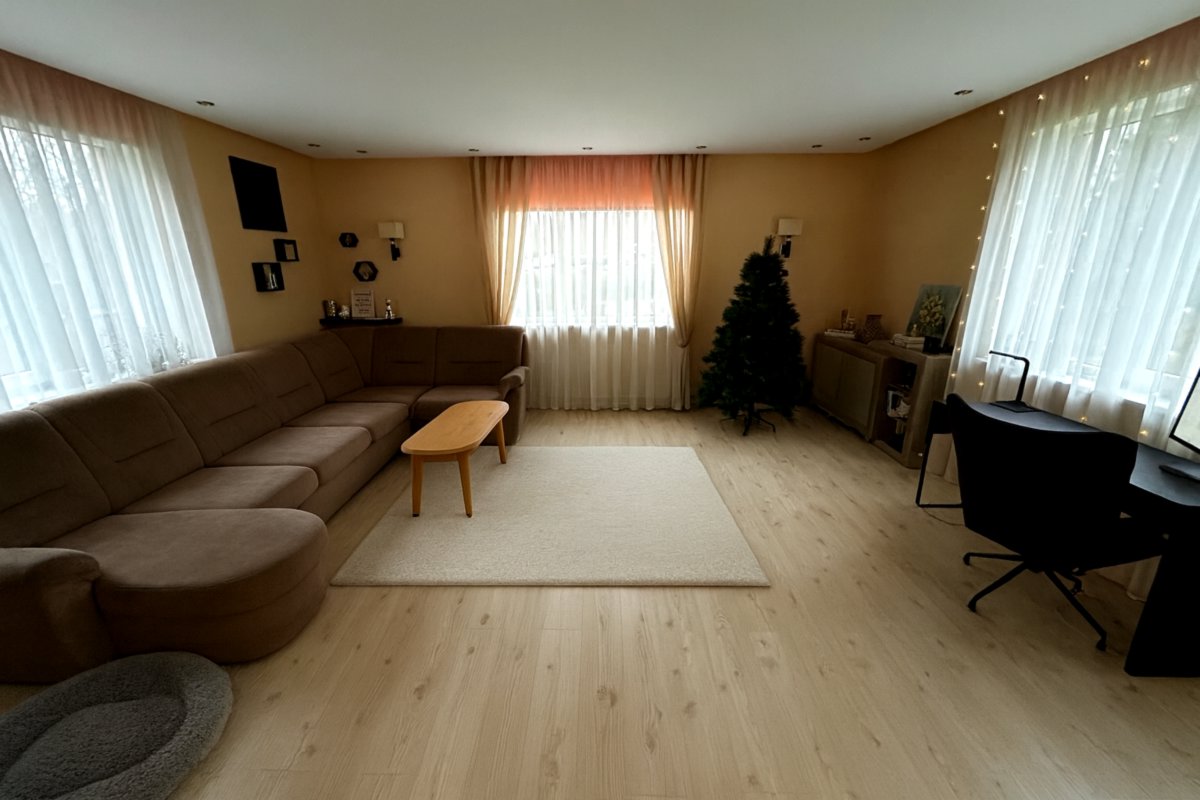 Ejošākā segmenta privātmāja Pierīgā, tikai 20 min. attālumā no Rīgas (Ziepniekkalnam).