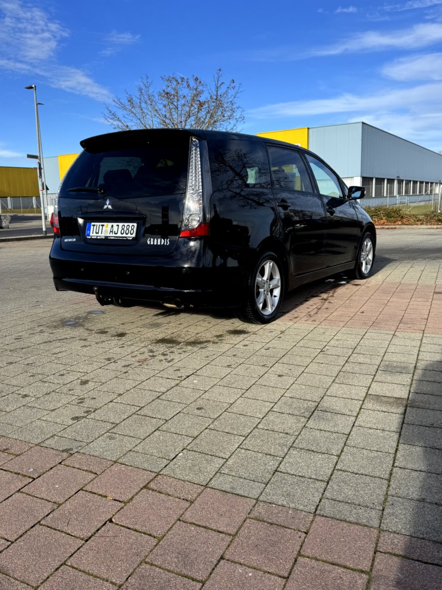 Mitsubishi Grandis 2.4 бензин коробка автомат