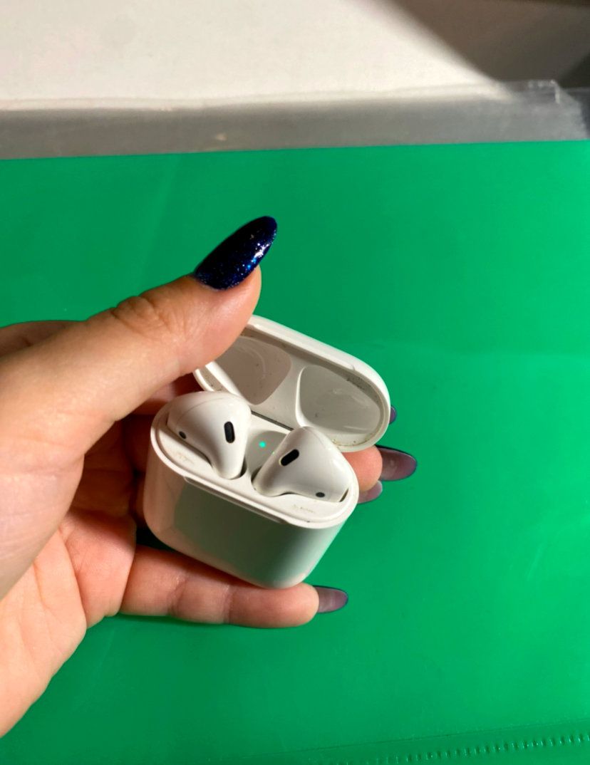 Продаю наушники AirPods 2