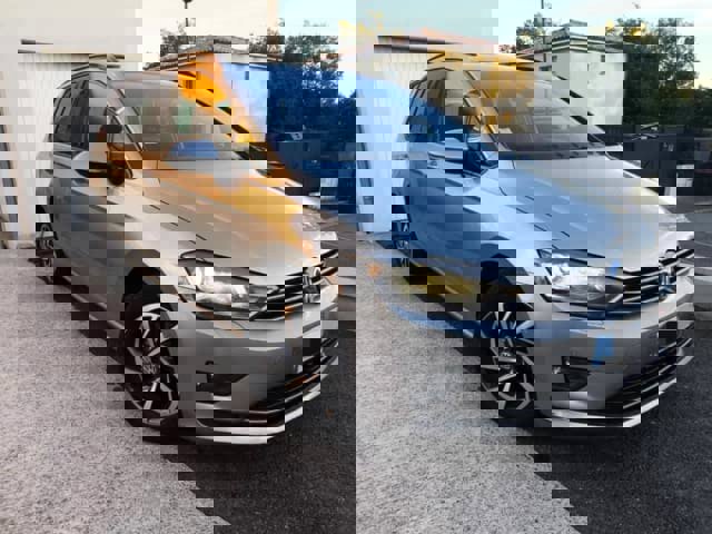  Volkswagen Golf Sportsvan 2017. gads.