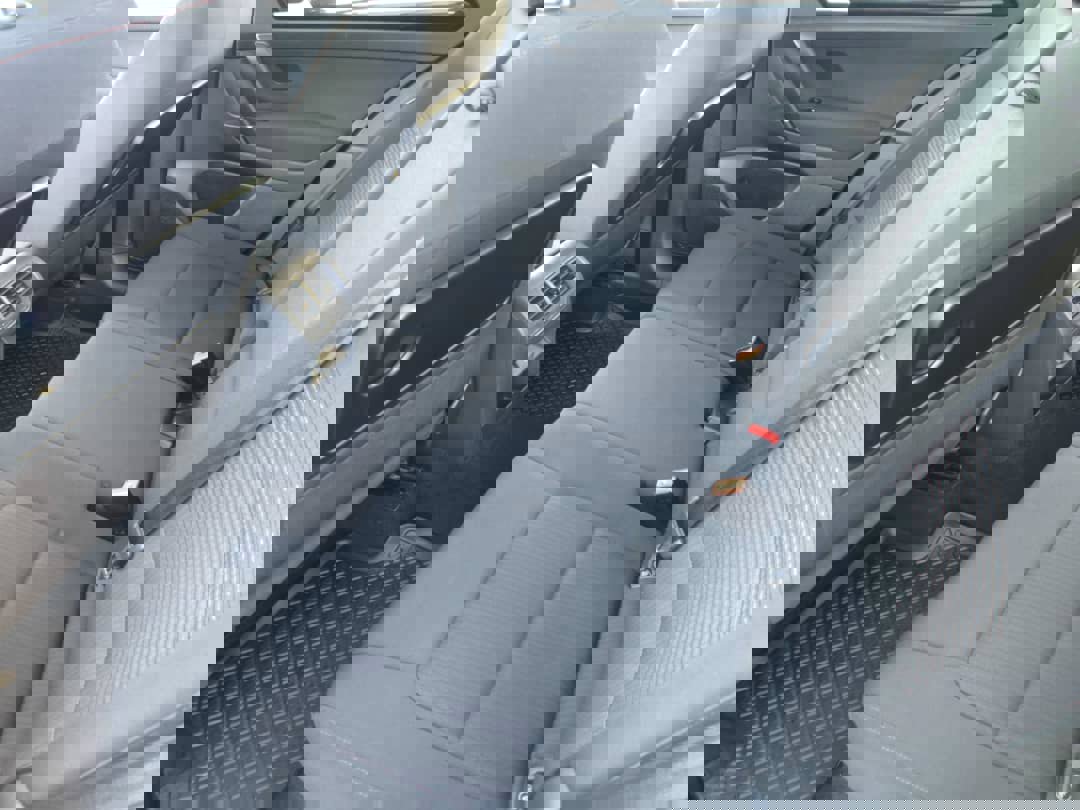  Volkswagen Golf Sportsvan 2017. gads.