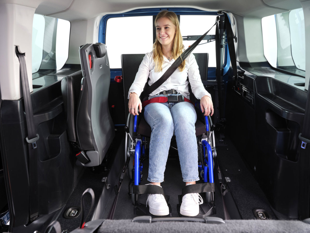 Aizmugurējā griezuma grīda