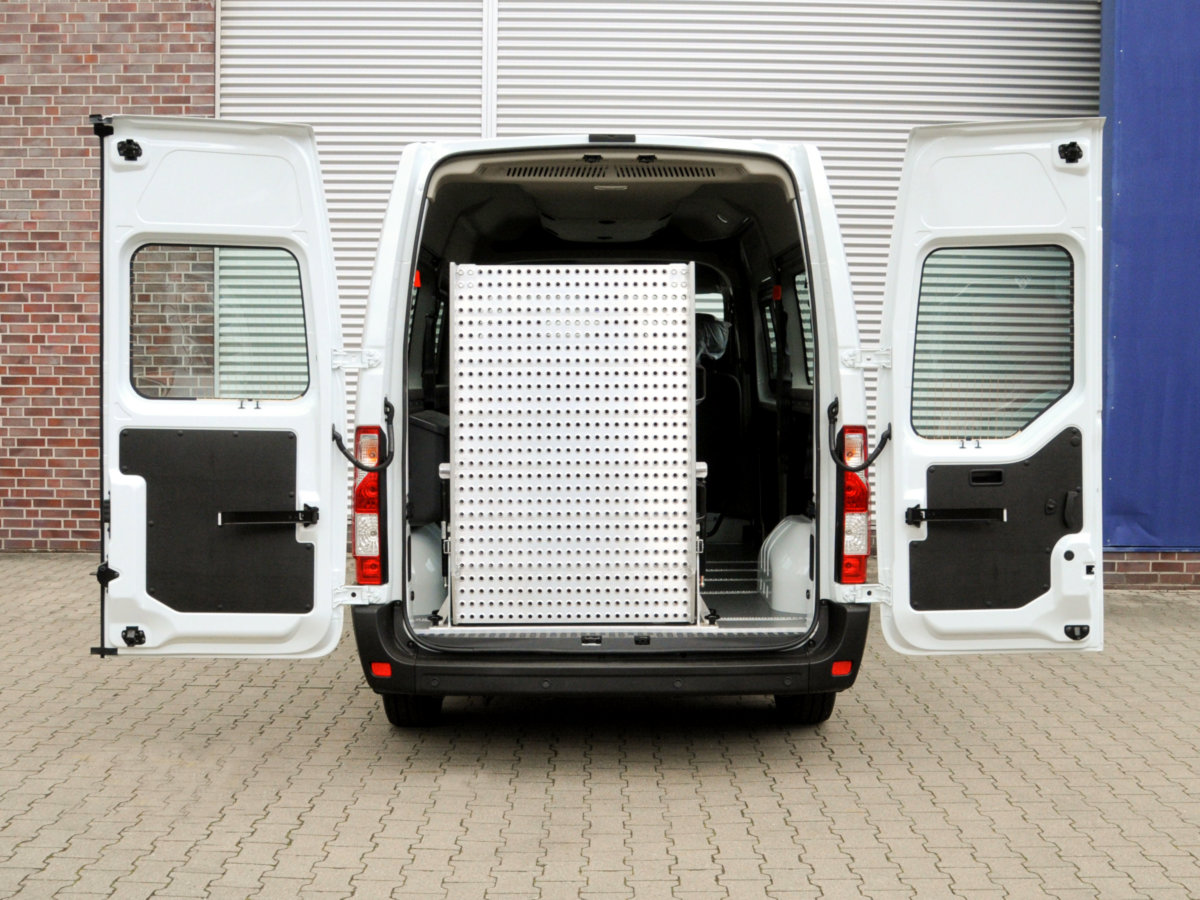 Rampa cilvēkiem ar invaliditāti